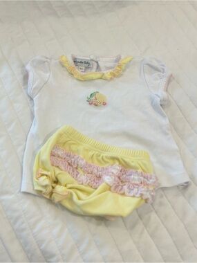 Magnolia Baby lemon outfit 6M
